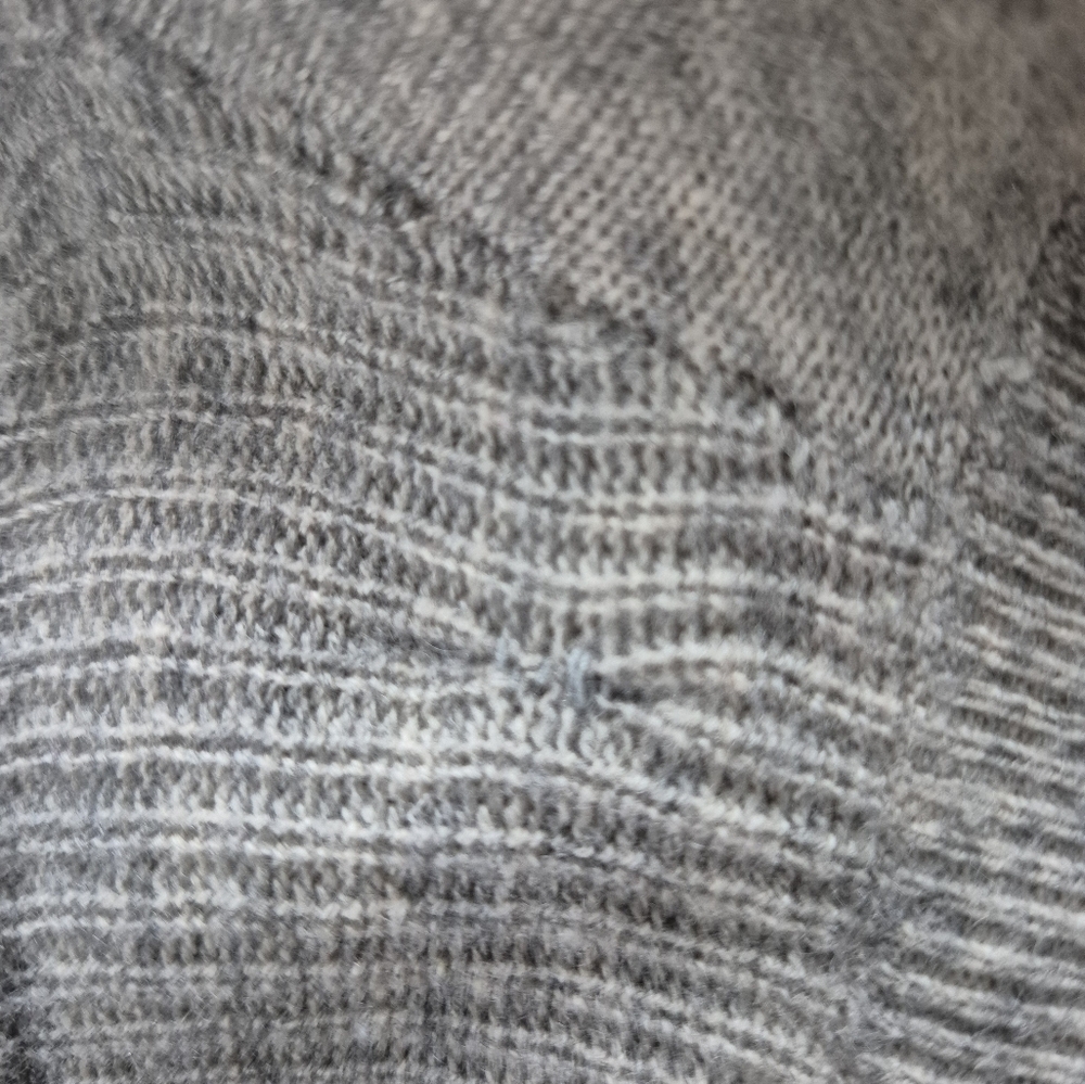 Vince Sweater Gray Wool & Cashmere Cardigan Vest Sleeveless Open Front Size XS - Picture 8 of 8